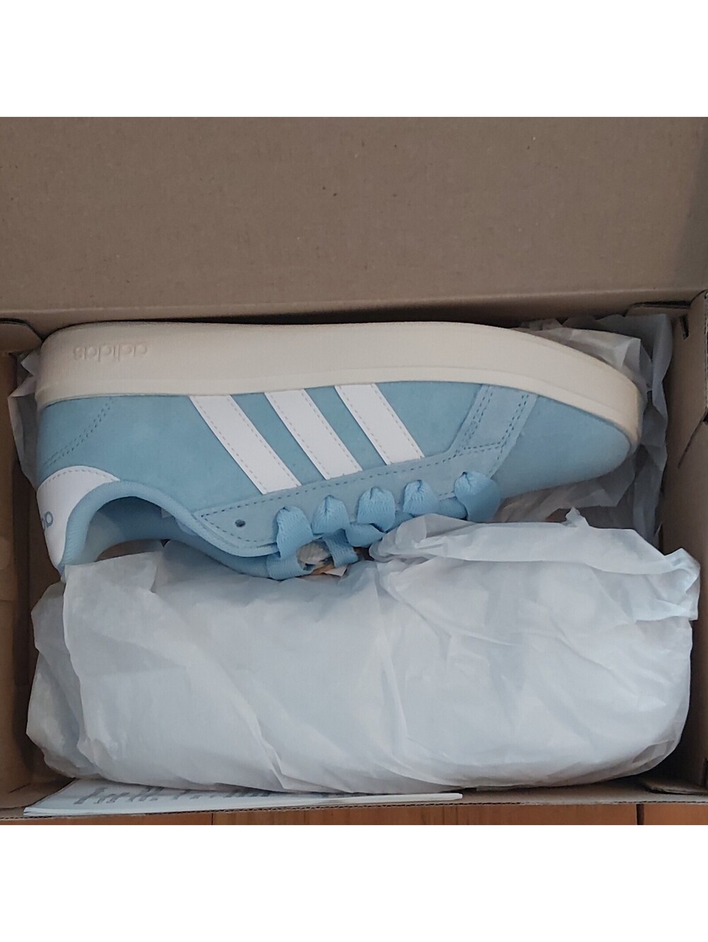 adidas Grand Court Base 00s Unisex Kids US 5 Blue/White Low Top Sneaker IH6192